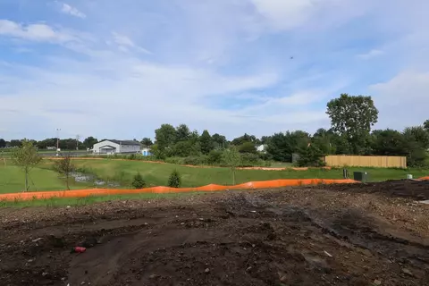Exterior - 1015 Dawsons Dr, Hebron, OH 43025 photo 3 of 3