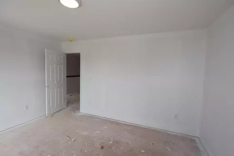 Bedroom - 1015 Dawsons Dr, Hebron, OH 43025 photo 1 of 6