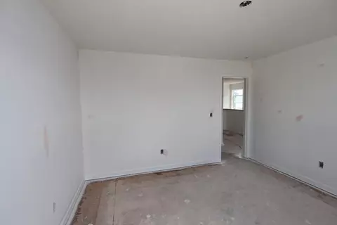Bedroom - 1019 Dawsons Dr, Hebron, OH 43025 photo 5 of 6