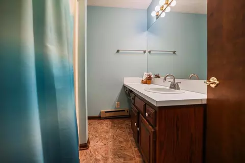 Bath - 12960 Appleton Rd, Croton, OH 43013 photo 3 of 3