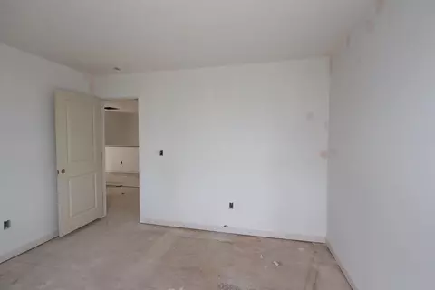 Bedroom - 1021 Dawsons Dr, Hebron, OH 43025 photo 1 of 3