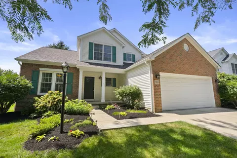 7302 Summerfield Dr, Lewis Center, OH 43035