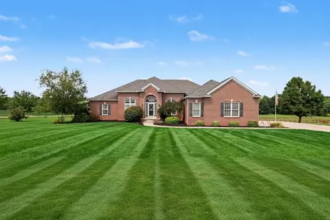 148 Connemara Dr, Granville, OH 43023