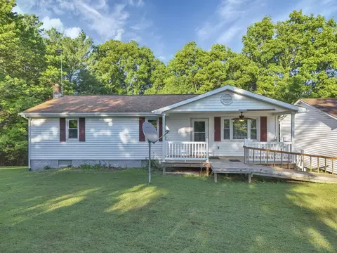 7970 Oak Hill Rd NE, Bremen, OH 43107