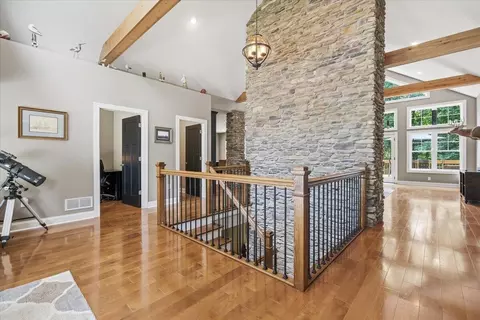Entry Way - 3315 Apple Valley Dr, Howard, OH 43028 photo 2 of 10
