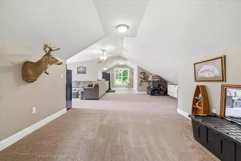 Entry Way - 3315 Apple Valley Dr, Howard, OH 43028 photo 9 of 10