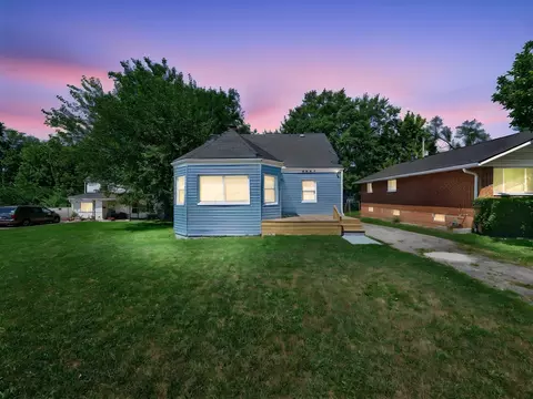 2247 Esmeralda Ave, Dayton, OH 45406