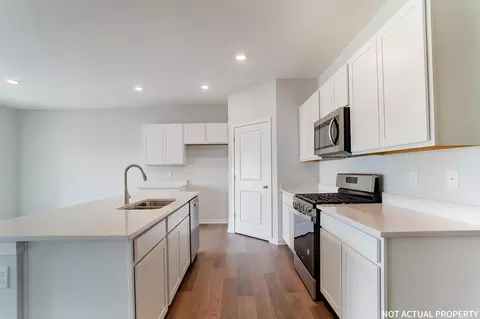 Kitchen - 1774 Pumpkin Rdg, Circleville, OH 43113 photo 1 of 3