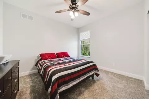 Bedroom - 424 Rolling Acre Dr, Lithopolis, OH 43136 photo 1 of 4