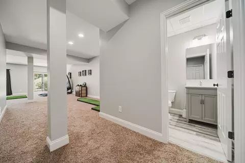 Entry Way - 424 Rolling Acre Dr, Lithopolis, OH 43136 photo 9 of 9