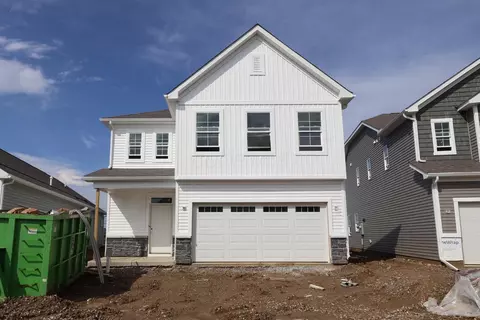 1011 Dawsons Dr, Hebron, OH 43025