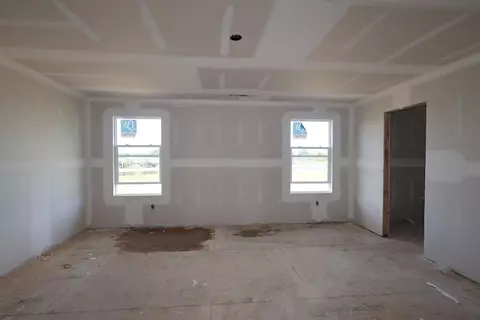Bedroom - 1011 Dawsons Dr, Hebron, OH 43025 photo 2 of 2