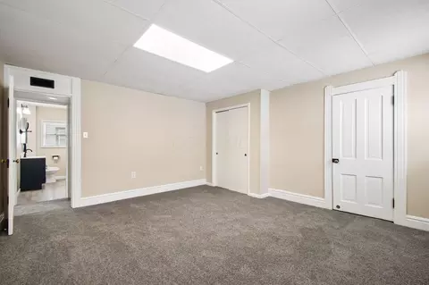 Bedroom - 458 E Main St, Newark, OH 43055 photo 3 of 8