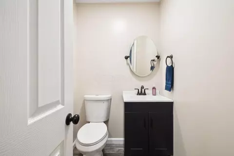Bath - 458 E Main St, Newark, OH 43055 photo 1 of 3