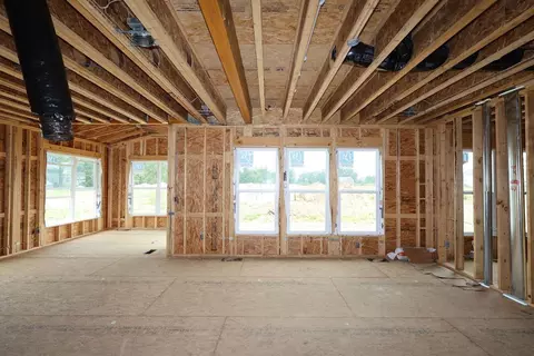 684 Fadley Loop E, Delaware, OH 43015 photo 4