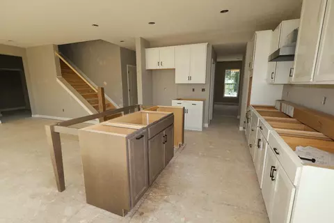 Kitchen - 684 Fadley Loop E, Delaware, OH 43015 photo 3 of 4
