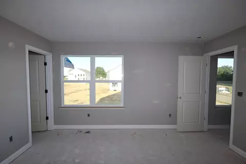 Bedroom - 684 Fadley Loop E, Delaware, OH 43015 photo 6 of 7