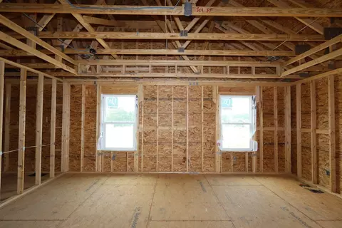 684 Fadley Loop E, Delaware, OH 43015 photo 9