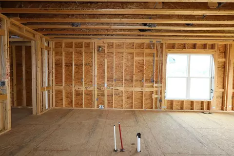 684 Fadley Loop E, Delaware, OH 43015 photo 5