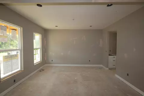 Living - 684 Fadley Loop E, Delaware, OH 43015 photo 3 of 3