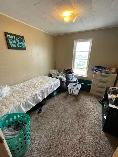 Bedroom - 201 Logan St, Circleville, OH 43113 photo 1 of 4