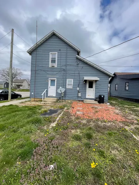 Exterior - 201 Logan St, Circleville, OH 43113 photo 1 of 1