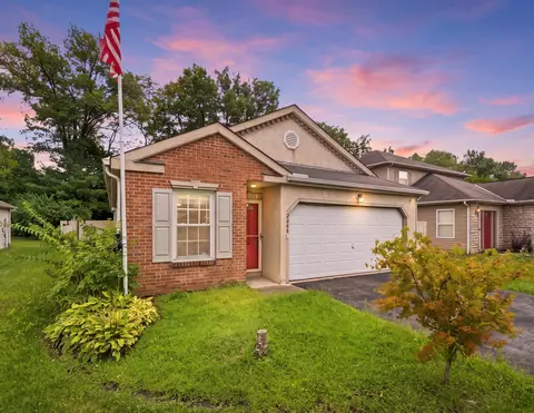 2868 Sussex Place Dr, Grove City, OH 43123