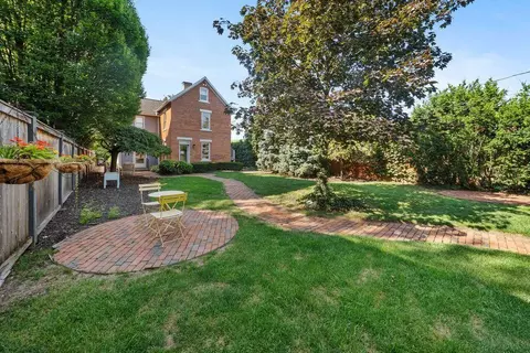 247 Lear St, Columbus, OH 43206