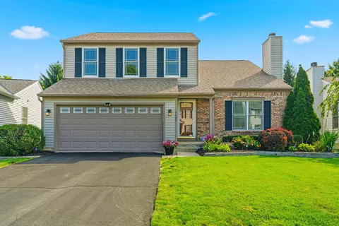 8482 Olenbrook Dr, Lewis Center, OH 43035