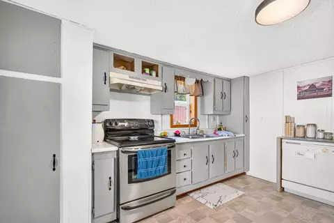Kitchen - 778 3rd St, Logan, OH 43138 photo 2 of 2
