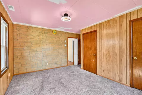 Bedroom - 778 3rd St, Logan, OH 43138 photo 4 of 8