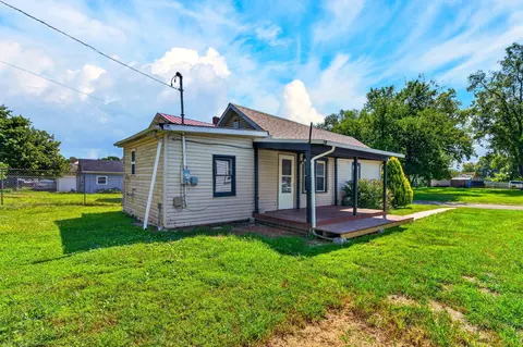 Exterior - 778 3rd St, Logan, OH 43138 photo 6 of 11