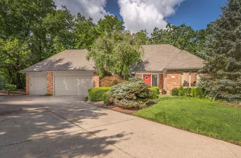 451 Valleyview Ct, Westerville, OH 43081