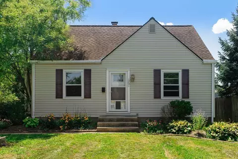 1701 E Dunedin Rd, Columbus, OH 43224