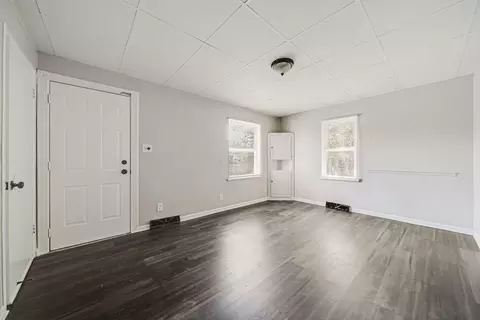 Living - 849 Ruby Ave, Columbus, OH 43227 photo 3 of 3