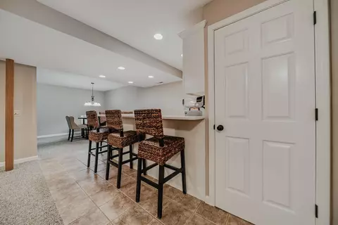 Entry Way - 1720 Marion Edison Rd, Marion, OH 43302 photo 6 of 7