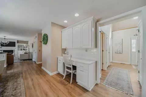 Entry Way - 1720 Marion Edison Rd, Marion, OH 43302 photo 1 of 7
