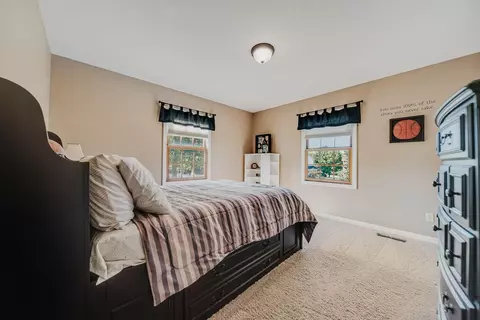 Bedroom - 1720 Marion Edison Rd, Marion, OH 43302 photo 3 of 5