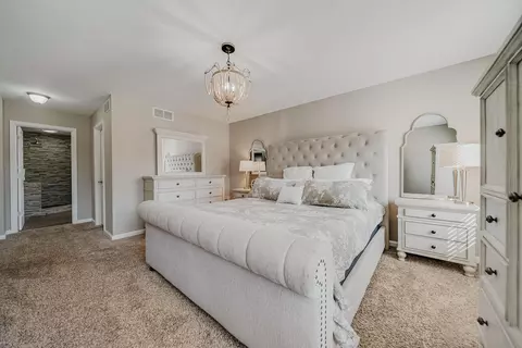 Bedroom - 1720 Marion Edison Rd, Marion, OH 43302 photo 2 of 5