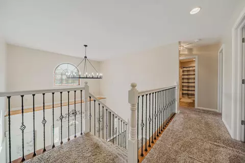 Entry Way - 1720 Marion Edison Rd, Marion, OH 43302 photo 2 of 7