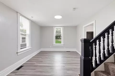 Living - 490 E Markison Ave, Columbus, OH 43207 photo 1 of 4