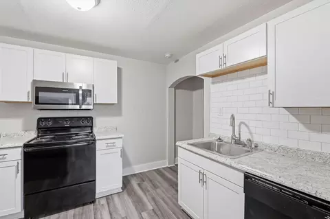 Kitchen - 490 E Markison Ave, Columbus, OH 43207 photo 1 of 5