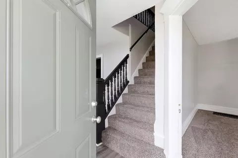 Entry Way - 490 E Markison Ave, Columbus, OH 43207 photo 1 of 4