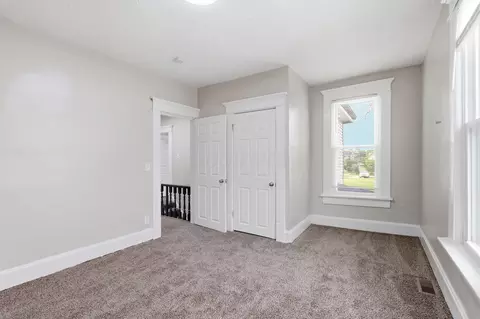 Bedroom - 490 E Markison Ave, Columbus, OH 43207 photo 6 of 7