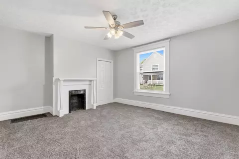 Living - 490 E Markison Ave, Columbus, OH 43207 photo 2 of 4