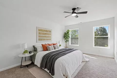 Bedroom - 26295 Jackson Rd, Circleville, OH 43113 photo 7 of 8