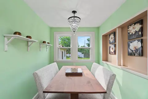 Dining - 489 Crescent Rd, Mansfield, OH 44907 photo 1 of 4