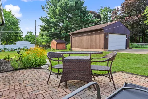 Exterior - 489 Crescent Rd, Mansfield, OH 44907 photo 5 of 13
