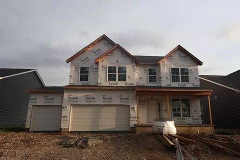 7931 Collins Dr, Reynoldsburg, OH 43068