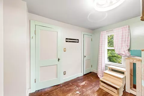 Bedroom - 520 Oak St, Marion, OH 43302 photo 4 of 6